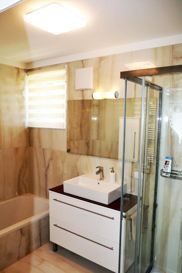 Penthouse Griemann 1 Mit Infrarotkabine Und Eigener Dachterrasse Fuer Max 4 Personen Illmitz Exterior foto