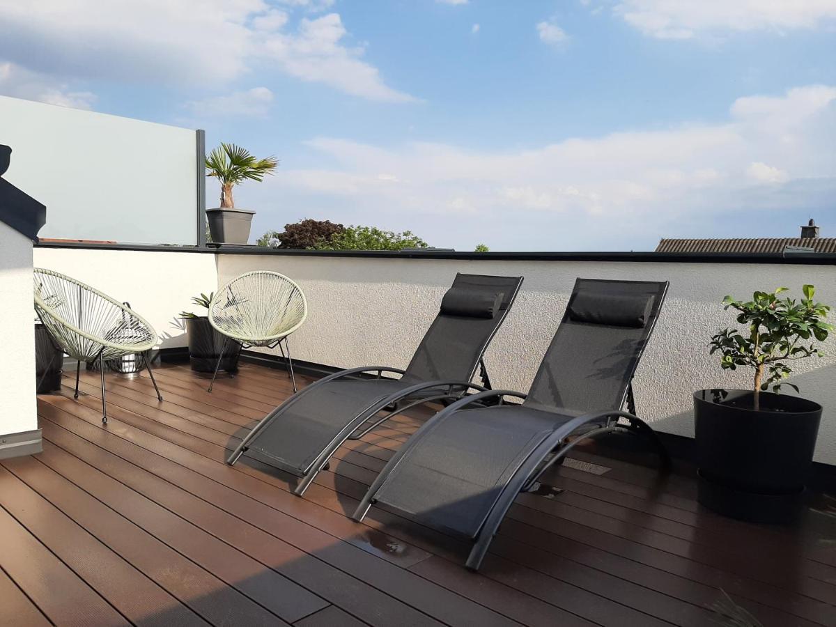 Penthouse Griemann 1 Mit Infrarotkabine Und Eigener Dachterrasse Fuer Max 4 Personen Illmitz Exterior foto